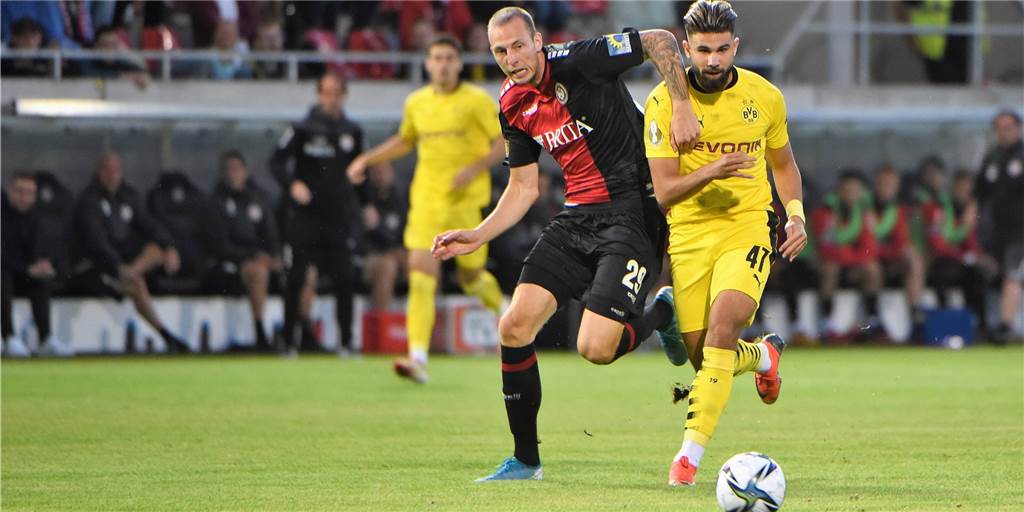 BVB-Verteidiger Antonios Papadopoulos: Signal Iduna Park statt Rote Erde? BVB-Verteidiger Antonios Papadopoulos: Signal Iduna Park statt Rote Erde?