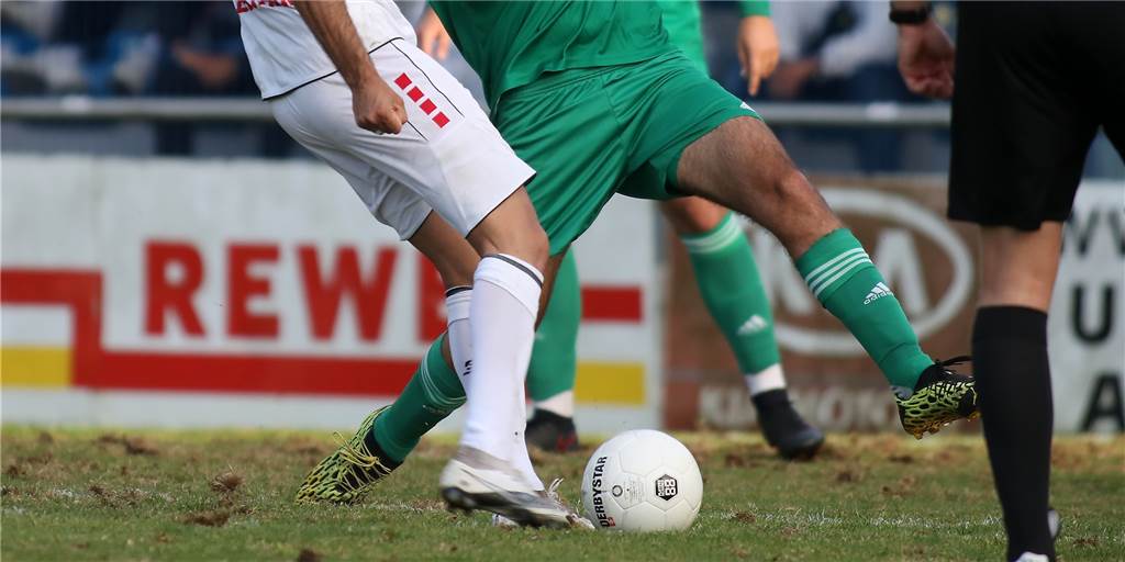 Große Überraschung: ASC 09 denkt darüber nach, sich von seinem Naturrasen zu verabschieden Der Rasen im Waldstadion des ASC 09 ist nicht im besten Zustand.