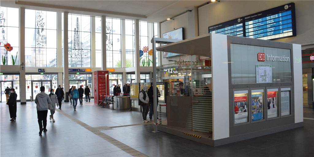 Re-Live: So beeinträchtigt der Bahn-Streik den Dortmunder Hauptbahnhof In der Eingangshalle des Dortmunder Hauptbahnhofs dürfte es am Mittwoch und Donnerstag (11. und 12.8.) wegen eines Bahn-Streiks voller werden, als auf diesem Archivbild.