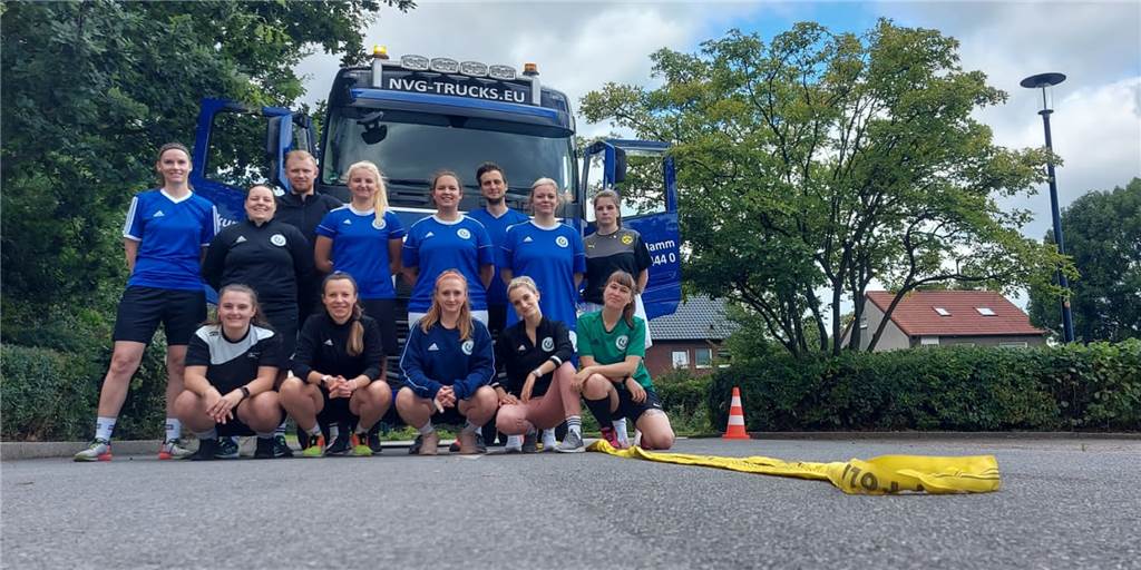 Wie früher im DSF: Fußballerinnen ziehen Lkw, um sich fit zu machen Ein Fußballteam aus dem Kreis Unna hat sich nun auf ungewöhnliche Art und Weise fit für die Saison gemacht.