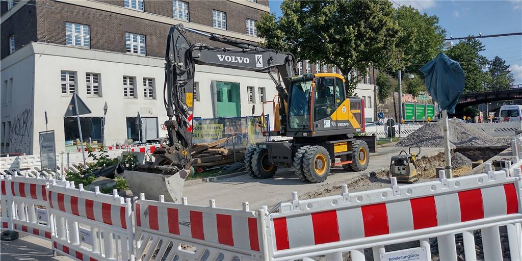 Evakuierungs-Verweigerer verzögerten Bomben-Entschärfung am Mittwoch Wegen eines Bombenfunds in der Nähe des Wasserturms mussten am Mittwoch (11.8.) rund 1300 Dortmunder ihre Wohnungen verlassen.
