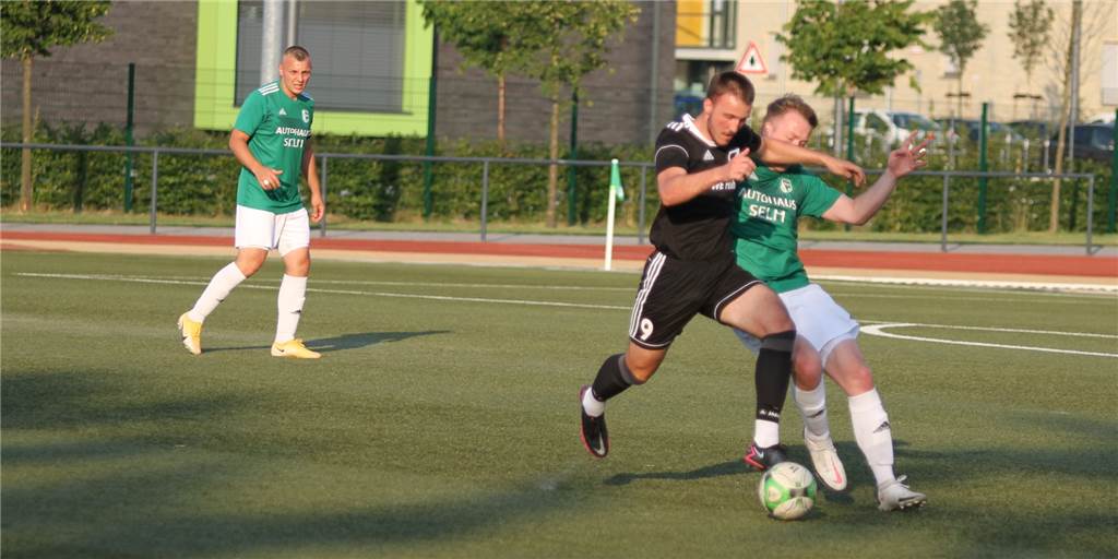 Cappenberg-Neuzugang Alex Griskevic: „Hier geht es viel mehr um Taktik als bei Eintracht Werne“ Alex Griskevic (l.) hat sich bei GS Cappenberg schon gut eingefunden.