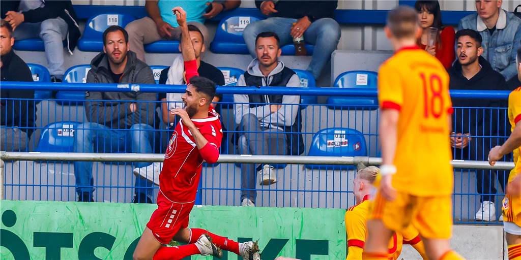 Immer mehr Kreise erreichen Inzidenzstufe 2: Ist der Saisonstart der Amateurkicker in Gefahr? Türkspor Dortmund und der TuS Bövinghausen wollen beide in ihren jeweiligen Ligen Meister werden.