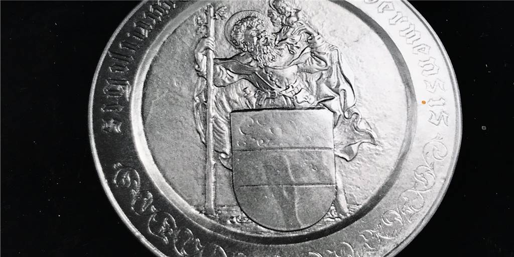 Wernes Stadtpatron: Vom Statisten zum umjubelten Hauptdarsteller Der Heilige Christophorus zierte einst das Werner Stadtsiegel - wie hier auf dem Silberstempel von 1468 zu sehen ist.