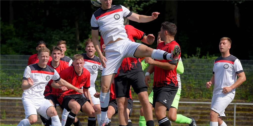 Mit vier Jahren angemeldet und nie den Klub gewechselt - Fußballromantiker beendet Karriere Mit vier Jahren angemeldet und nie den Klub gewechselt - Fußballromantiker beendet Karriere