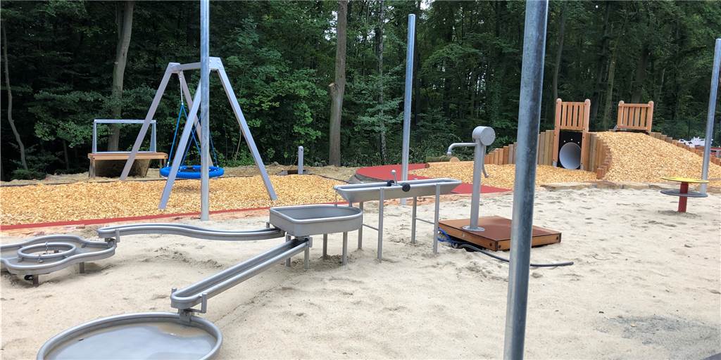 Neue DRK-Kita in Selm eröffnet: Investor ist Marco Reus Selm hat eine neue Kita: die DRK-Kita Entdeckerland am Pädagogenweg. Auf dem Außengelände lässt es sich herrlich spielen, direkt am Wald.