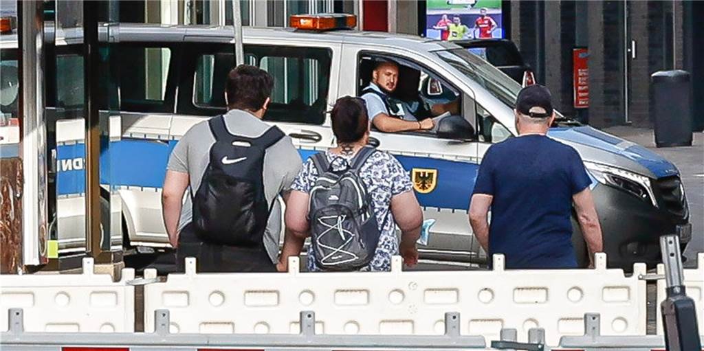 Angriff bei Evakuierung: Ordnungsamt-Mitarbeiter „noch länger im Krankenhaus“ Angriff bei Evakuierung: Ordnungsamt-Mitarbeiter „noch länger im Krankenhaus“