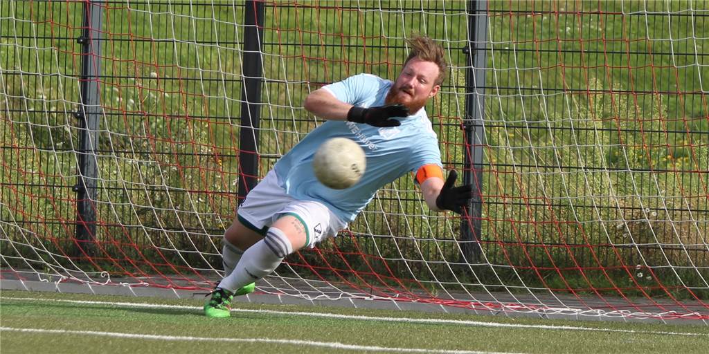 Krönung eines verrückten Pokal-Fights: GSC-Keeper tritt zweimal im Elfmeterschießen an Bendix Wagner machte im Pokalspiel von GS Cappenberg gegen den FC Overberge auf sich aufmerksam.