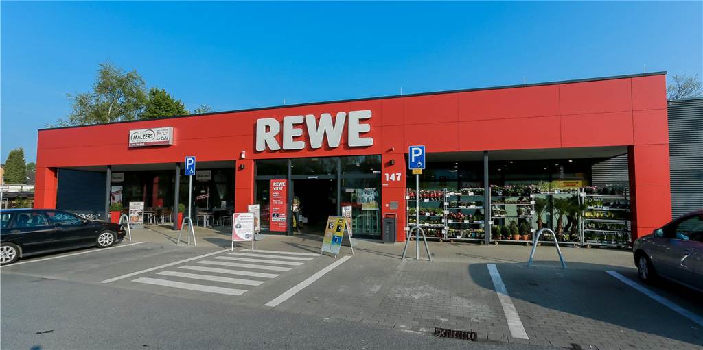 Maskenverweigerer im Supermarkt: Schmeißt diese Leute aus dem Laden! In diesem Dortmunder Rewe-Markt durfte ein Maskenverweigerin einkaufen.
