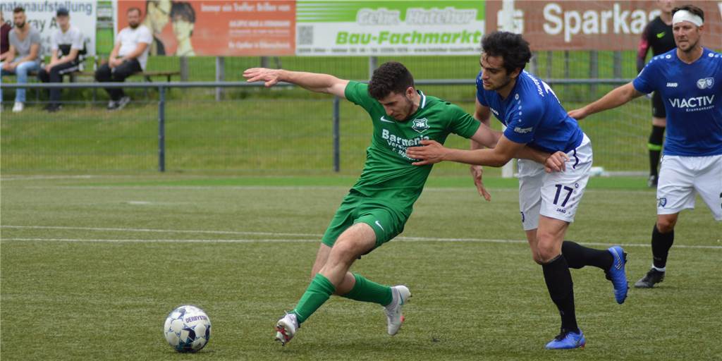TuS Halterns Karthaus: „90 Minuten durchballern ist noch nicht im Tank“ Noah Karthaus (r.) ist wieder aktiv mit dabei im Fußballgeschehen. Für den TuS Haltern am See bestreitet er bisher eine gute Vorbereitung und hat nun sogar berechtiget Ambitionen auf einen Stammplatz.
