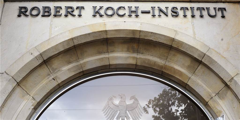 Robert-Koch-Institut erklärt jetzt offiziell: Die vierte Corona-Welle hat begonnen Das Robert-Koch-Institut hat nun erstmals offiziell erklärt, dass eine vierte Corona-Welle begonnen hat.