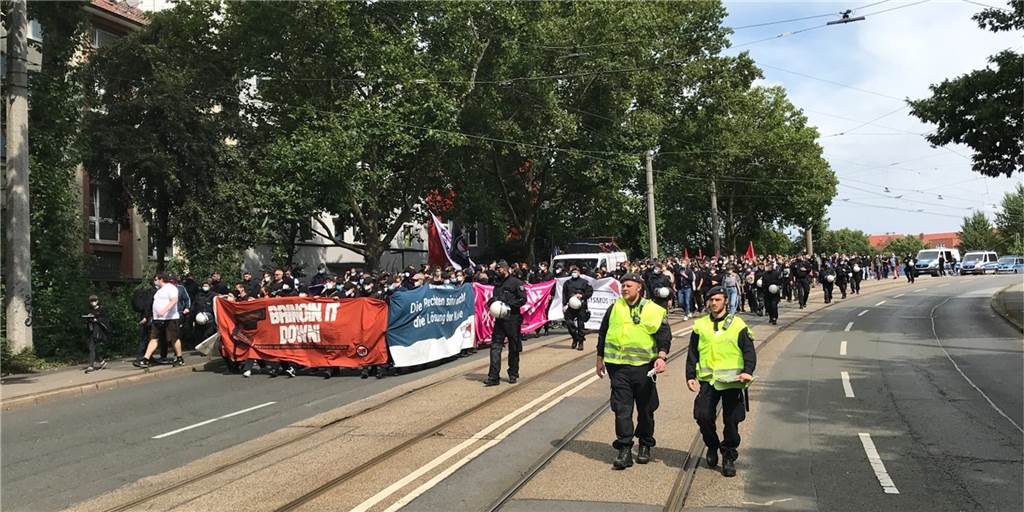 Re-Live: Antifaschisten treffen auf Neonazis in Dortmund-Dorstfeld Re-Live: Antifaschisten treffen auf Neonazis in Dortmund-Dorstfeld