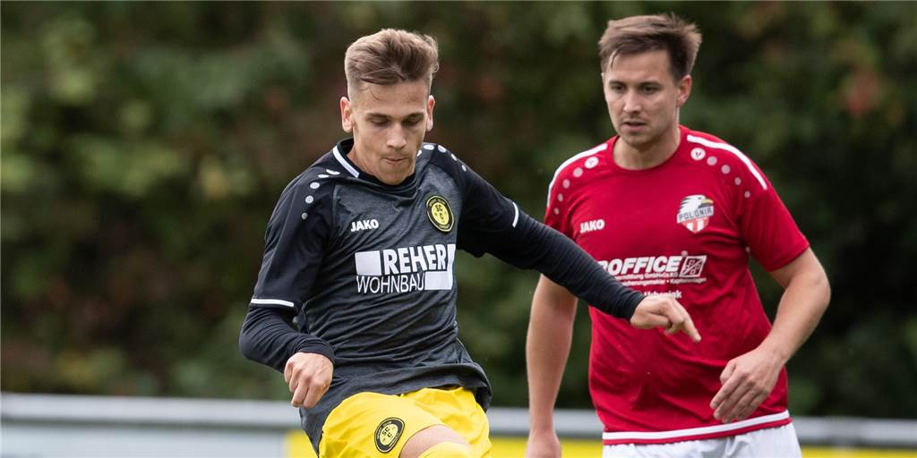Zwei Doppelpacker bescheren SC Capelle hohen Sieg gegen SuS Kaiserau III – auf dem Papier Julian Matthies brachte den SC Capelle in Führung.