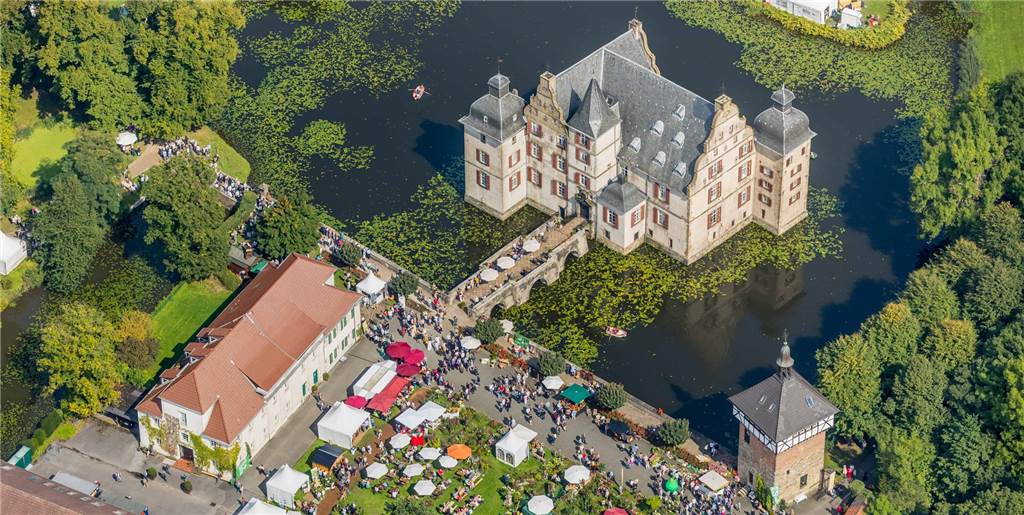 Schloss Bodelschwingh lädt zur „Gartenflair“ mit Coronaschutz In einen Erlebnismarkt verwandelt sich Anfang September wieder der Bodelschwingher Schlosspark.
