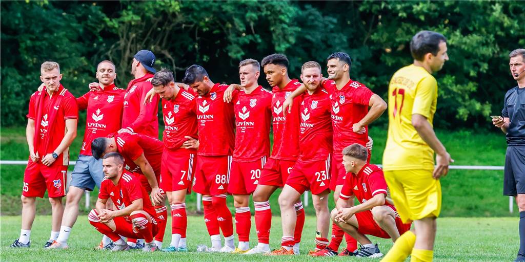 Bövinghausen-Spieler im türkischen Dschungel-Camp - Vogelspinne im Bett und 12 Kilo abgenommen Bövinghausen-Spieler im türkischen Dschungel-Camp - Vogelspinne im Bett und 12 Kilo abgenommen