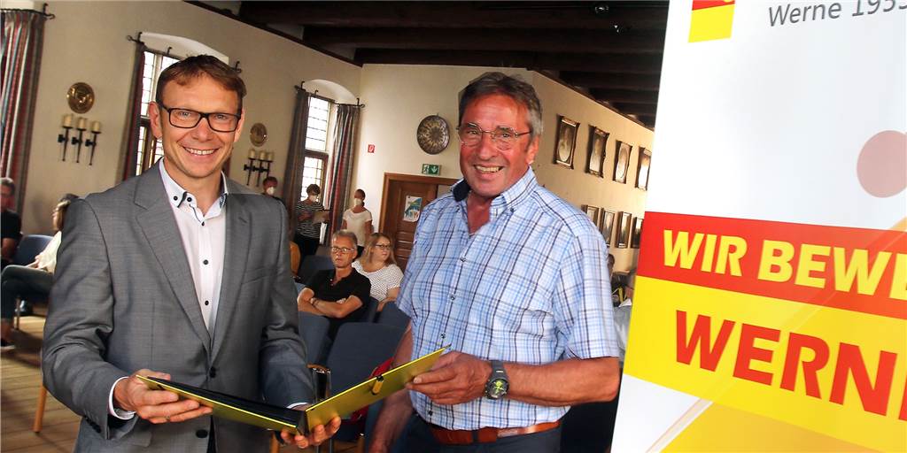 Stadt und Stadtsportverband wollen Corona-Sportmuffel wieder aktivieren Bürgermeister Lothar Christ (l.) und Jürgen Zielonka, Vorsitzende des Stadtsportverbands, luden Vereinsvertreter zu einer Kick-Off-Veranstaltung ein.