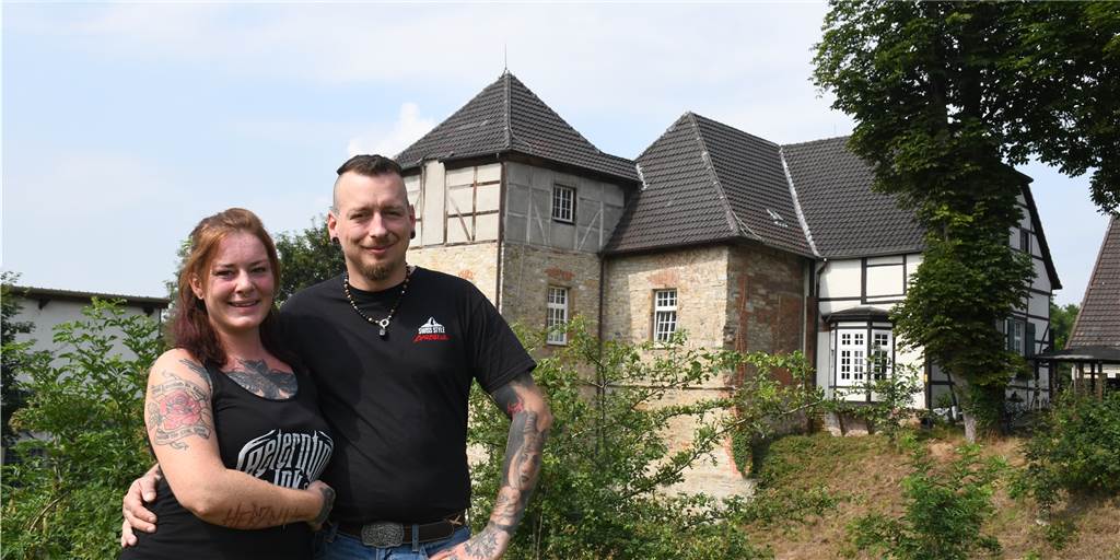 Zur Miete auf der Burg: Wohnen im Borker Haus Dahl Rebecca und Roland Kneubühler wohnen mit ihrer Familie im Haus Dahl in Bork.