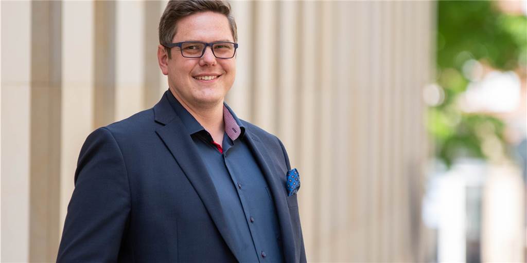 Neuer Pastoralreferent: Kirchen-Skandale bringen ihn nicht vom Weg ab Patrick Sumner ist neuer Pastoralreferent in der Großgemeinde St. Marien in Lünen. Er freut sich auf seine Arbeit mit den Menschen in Lünen.