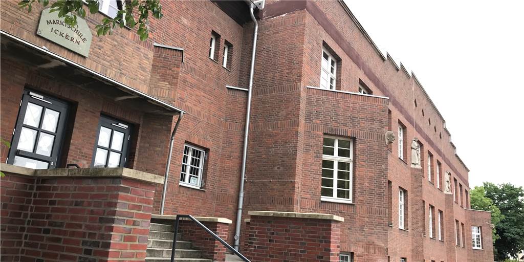 Zweiter Corona-Fall an Grundschule – und wieder kamen Testergebnisse zu spät Nun gibt es bereits den zweiten Corona-Fall an einer Castrop-Rauxeler Grundschule nach den Sommerferien.