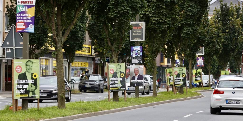 Versteckt die CDU ihren Spitzenkandidaten? Laschet in Dortmund kaum zu sehen Versteckt die CDU ihren Spitzenkandidaten? Laschet in Dortmund kaum zu sehen