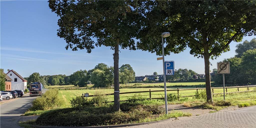 Neuer Kindergarten auf der grünen Wiese in Dorsten geplant Auf dieser Fläche an der Fährstraße/Klosterstraße soll ein neuer Kindergarten entstehen.
