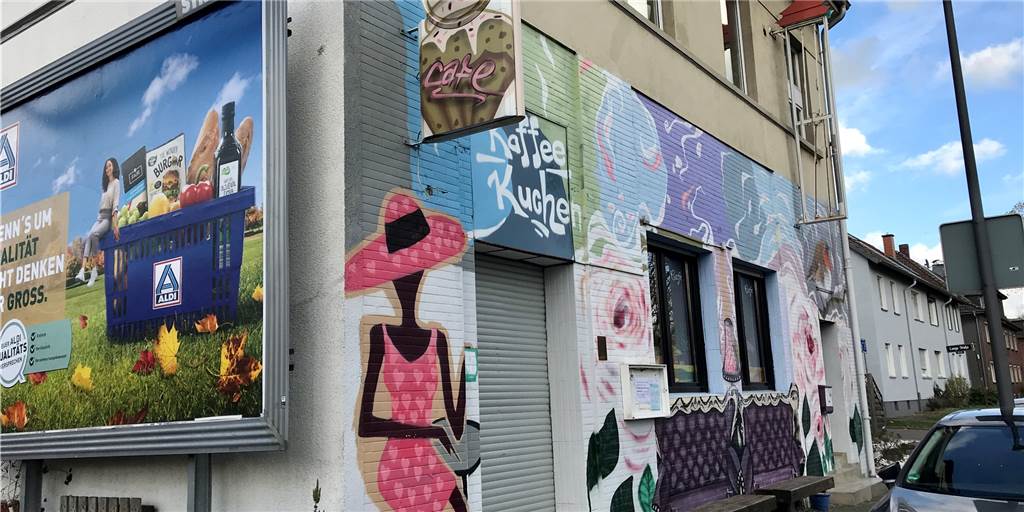 Häuser und Wohnungen in Castrop-Rauxel werden immer teurer Das Haus, in dem der Verein „Von Menschen - Für Menschen“ seine Heimat hat, hat noch nicht den Besitzer gewechselt. Es steht seit Längerem zum Verkauf.