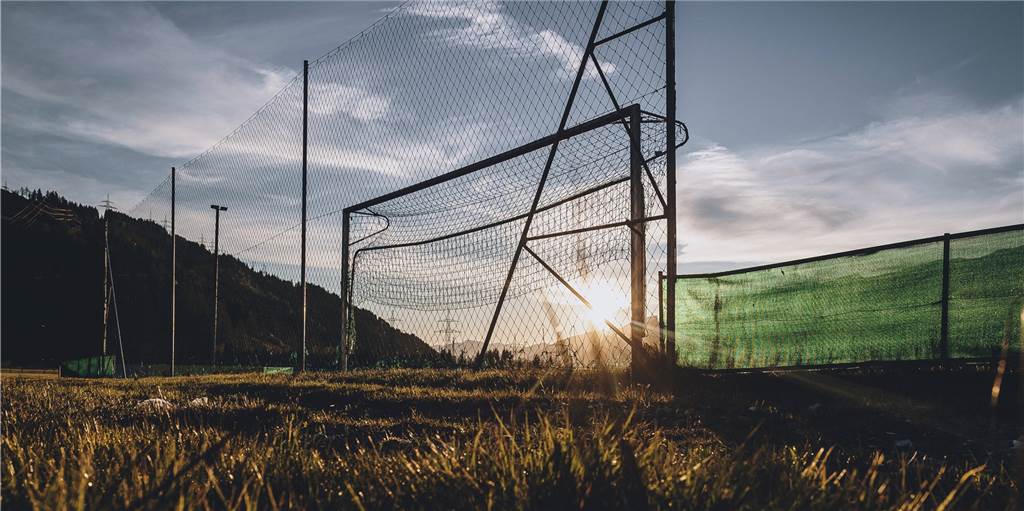 Saison hat noch nicht begonnen, da werden die ersten Dortmunder Spiele wegen Corona abgesagt Saison hat noch nicht begonnen, da werden die ersten Dortmunder Spiele wegen Corona abgesagt