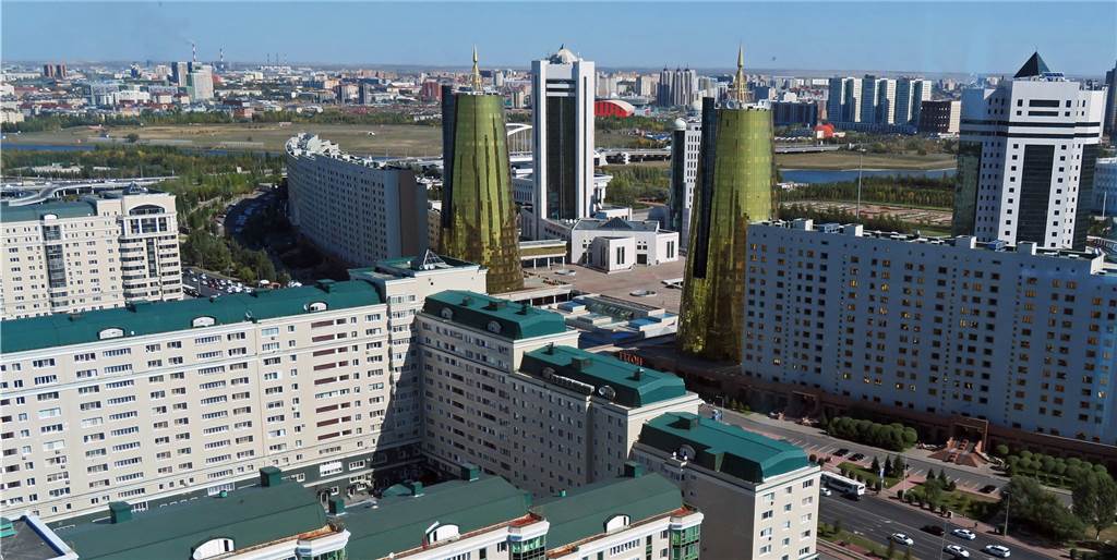 Dortmunder ist jetzt Honorarkonsul von Kasachstan Der ökologische Umbau der Städte hin zu ressourcen-schonendem Leben und Kohlendioxid-Einsparung ist weltweit ein Thema. Ein Dortmunder Unternehmen hilft dabei. Mit der Ernennung zum Honorarkonsul rücken für den Vorstandsvorsitzenden die Beziehungen zu einem Land jetzt besonders in den Fokus.