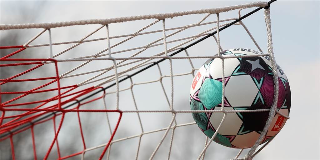 Alle Spiele, alle Tore im Castrop-Rauxeler Fußball von der Westfalenliga bis Kreisliga B Alle Spiele, alle Tore im Castrop-Rauxeler Fußball von der Westfalenliga bis Kreisliga B