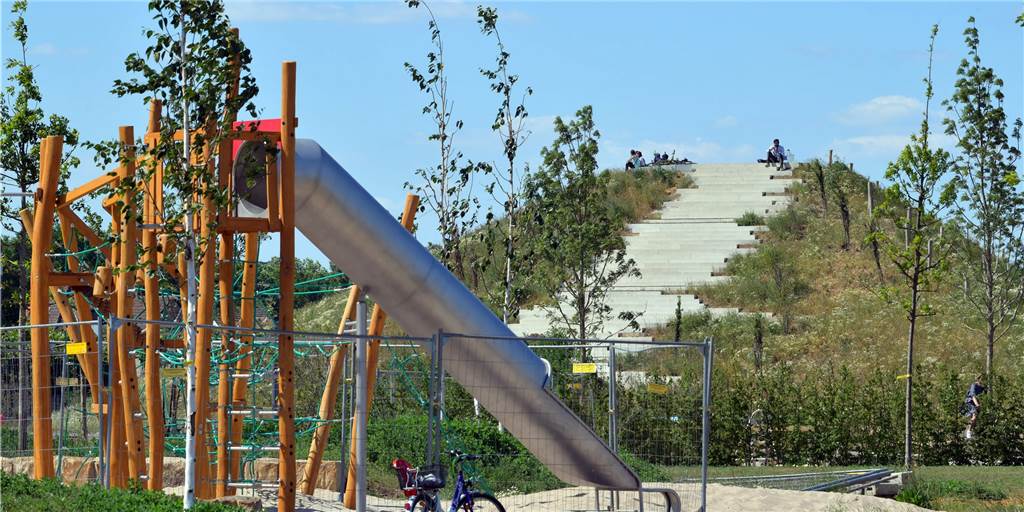 Wieder Randale im Auenpark: Videoüberwachung reicht offensichtlich nicht Der Auenpark ist nun schon sehr häufig Opfer von Vandalismus geworden.