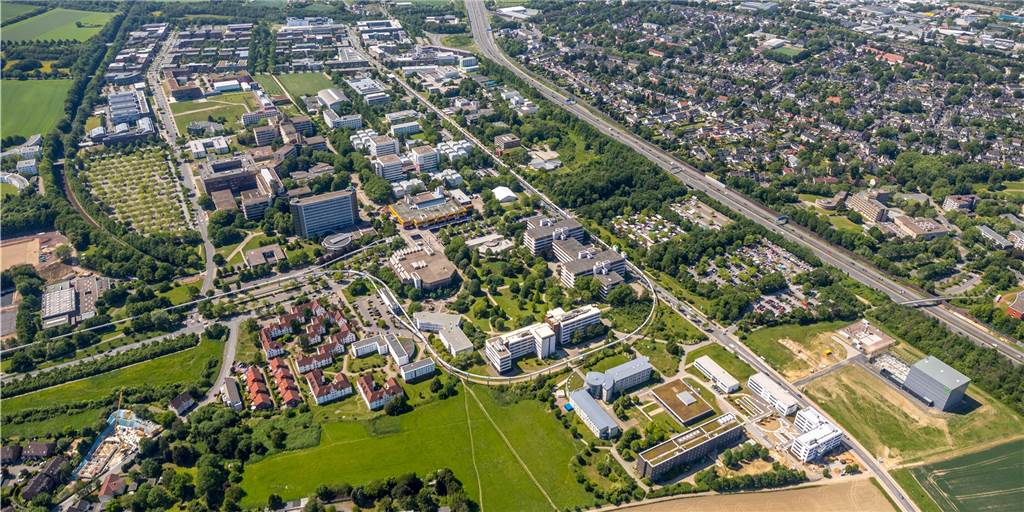 Dortmund als bester Standort für Gründer? Das ist nicht seriös! Die Hochschuldichte in der Rhein-Ruhr-Region, hier ein Blick auf den Uni-Campus in Dortmund, ist ein Plus für hiesige Firmengründer. In der „Weltsparen“-Studie spielt dieser Faktor jedoch gar keine Rolle.
