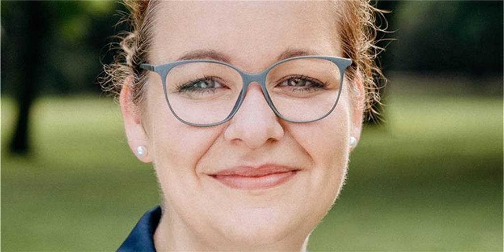 Alexandra Schoo (Grüne): 1,5-Grad-Ziel einhalten und faire Preise für Bauern Alexandra Schoo tritt am 26. September für die Grünen an und stellt sich auch in Ahaus, Heek und Legden zur Wahl.