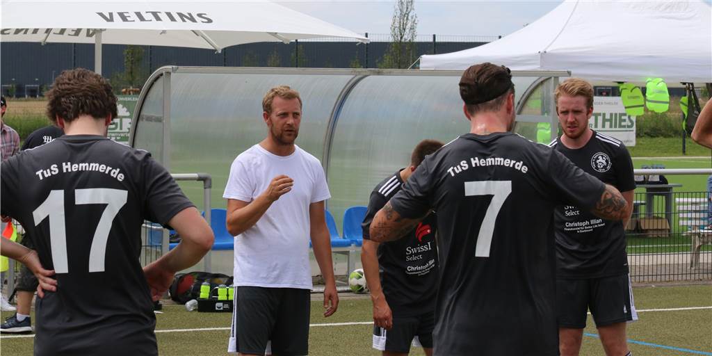 „Ellenbogen sah nicht natürlich aus“ – Hemmerde-Spieler fällt lange mit Bruch aus Hemmerde-Coach Sven Votsmeier muss lange Zeit auf einen Spieler verzichten.