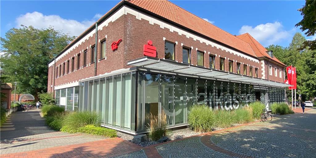 Die Stadtsparkasse Haltern führt Strafzinsen für Privatkunden ein Die Stadtsparkasse Haltern führt Strafzinsen für hohe Spareinlagen im Privatkundenbereich ein.