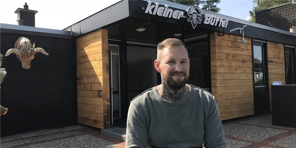 Top-Burger-Bar eröffnet in Dorsten: „Absolute Traumlage“ Burger-Profi Luis Windeck eröffnet den "Kleinen Büffel" in Dorsten.