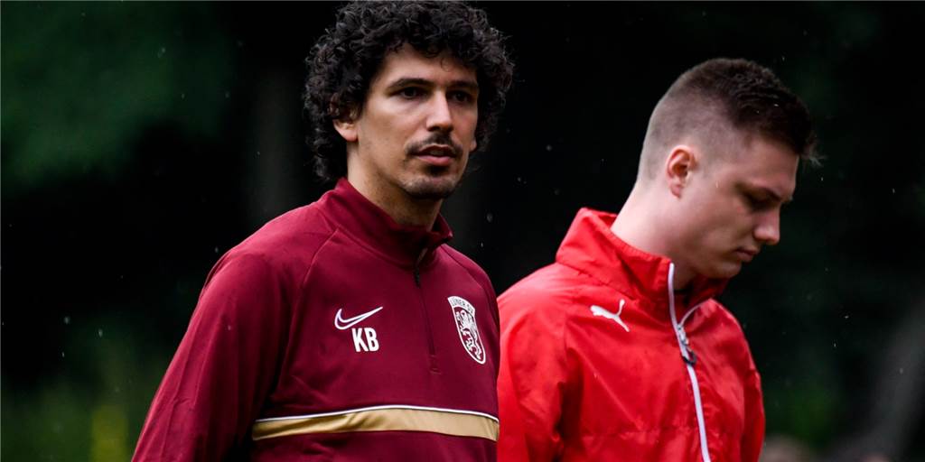 Vier weitere Spieler fehlen: Lüner SV bei Top-Team Hiltrup zum Improvisieren gezwungen Die LSV-Verantwortlichen um Co-Trainer Karim Bouasker müssen auf zahlreiche Spieler verzichten.