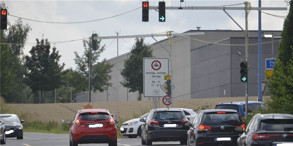 Nach Kritik: Ampel auf der B236 in Ergste darf vorerst bleiben Nach Kritik: Ampel auf der B236 in Ergste darf vorerst bleiben
