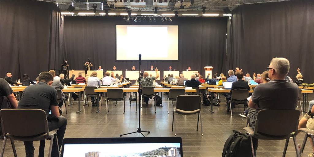 Fehlende 3G-Nachweise: Einem Bürger gelingt, was Politiker nicht schaffen Die Politiker im Castrop-Rauxeler Rat mochten sich zu den fehlenden 3G-Nachweisen ihrer Kolleginnen nicht äußern.