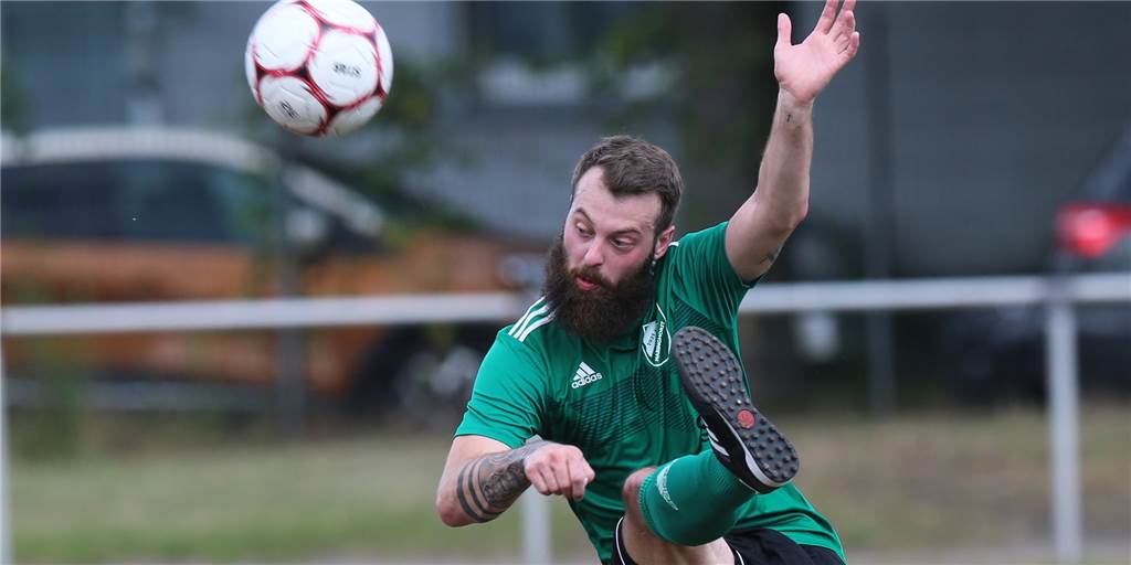 Victoria/Sportfreunde/Dingen trifft Topfavoriten - mit oder ohne Goalgetter Teuber? Victoria/Sportfreunde/Dingen trifft Topfavoriten - mit oder ohne Goalgetter Teuber?
