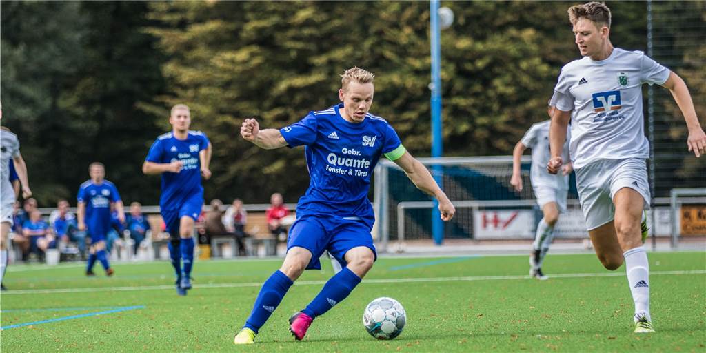 Beim SV Südkirchen wird es in der Halbzeit laut – und dann startet die Torfabrik Julian Rohlmann (l.) traf gegen den FC Mecklenbeck dreifach.