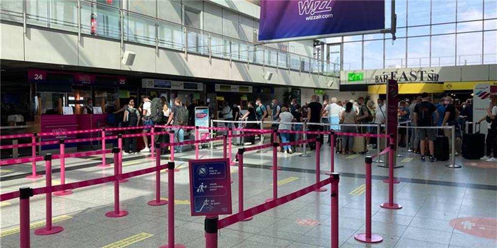 Nach Ärger um lange Schlangen am Airport: Wie lief es am Montag? Nach Ärger um lange Schlangen am Airport: Wie lief es am Montag?