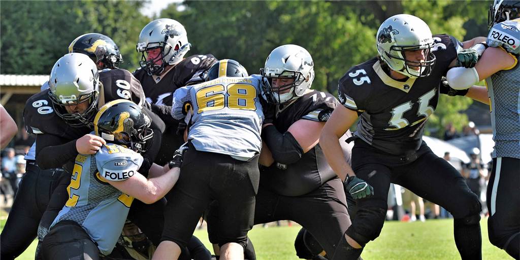 Die Dorsten Reapers bekamen Besuch von den Gründungsvätern des American Football in Dorsten Dorsten Reapers - Elsen Knights
