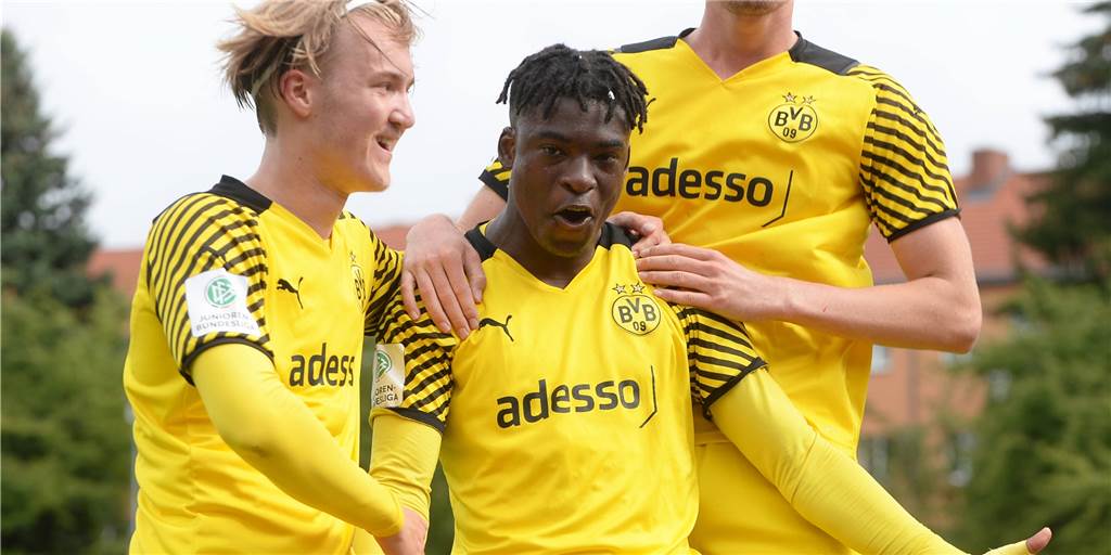 BVB-Junioren-Fußballer beweisen sich im DFB-Team – ohne Niederlage zurückgekehrt Dortmunds Julian Dean Rijkhoff, für die U17 der Niederlande, Samuel Bamba, für die U18 Deutschlands, sowie Bradley Thomas Fink, für die U19 der Schweiz, waren für ihre National-Jugendmannschaften im Einsatz.