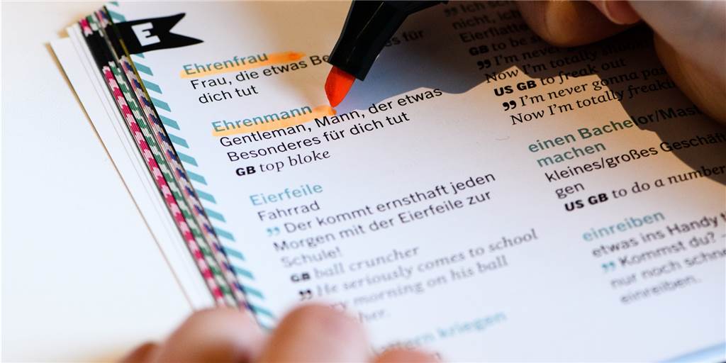 „Ey Junge, wie redest du?“ Warum ich einfach nur „cringe“ bin Das Wörterbuch der Jugendsprache: Die Wortschöpfung «Ehrenmann/Ehrenfrau» wurde bereits 2018 zum «Jugendwort des Jahres» gekürt. Im letzten Jahr war es „lost“. Was immer es dieses Jahr wird: Es gehört zum Vokabular meiner Jungs.