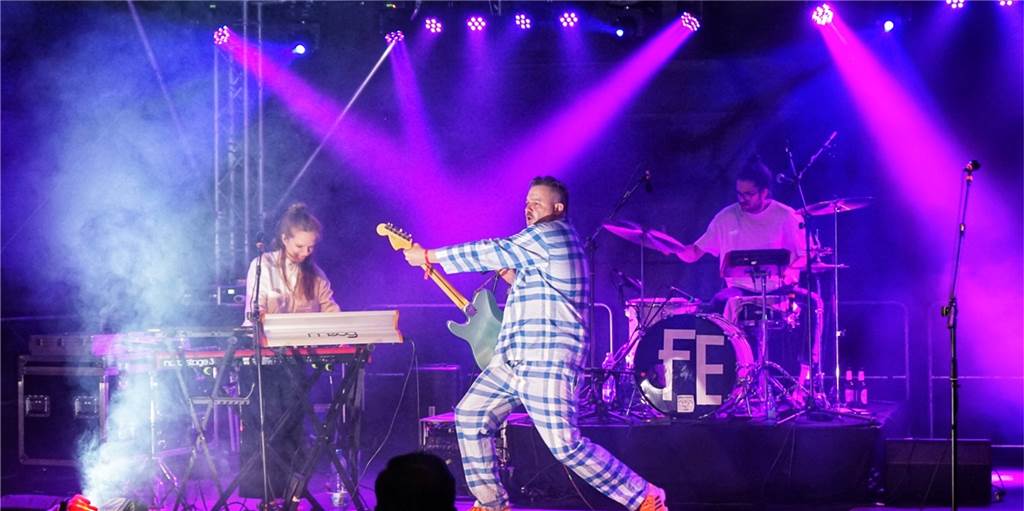 Fortuna Ehrenfeld begeistert zum Auftakt des Schermbecker Kultursommers Fortuna Ehrenfeld begeistert zum Auftakt des Schermbecker Kultursommers