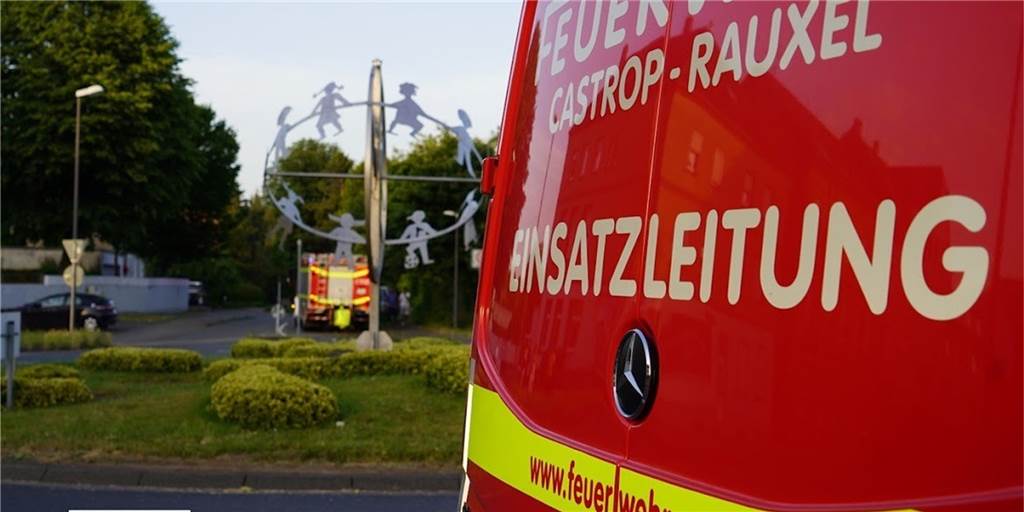 Kurioser Feuerwehr-Einsatz: Junge steckt in Toilettenring fest Die Feuerwehr Castrop-Rauxel ist am Sonntagmorgen (12.9.) zu einem kuriosen Einsatz in Henrichenburg ausgerückt.