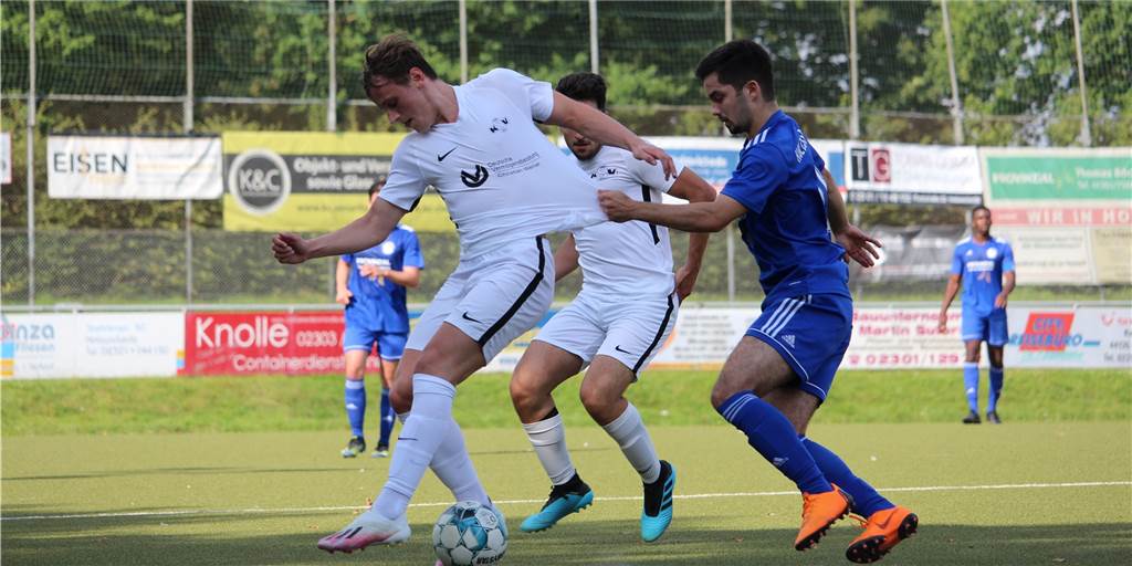 Acht Tore, drei Elfmeter: Holzwickeder U23 und Königsborner SV liefern sich packendes Derby Acht Tore, drei Elfmeter: Holzwickeder U23 und Königsborner SV liefern sich packendes Derby