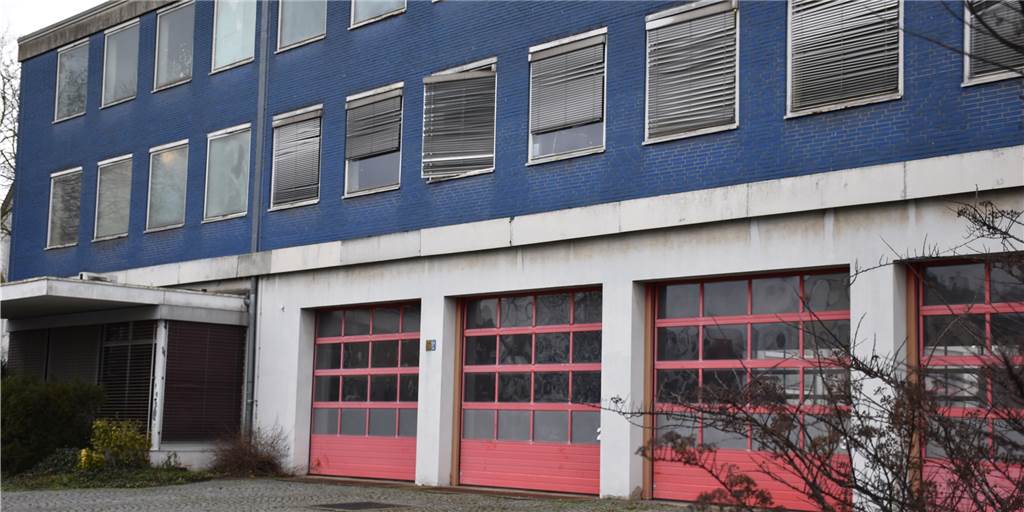Neue Pläne für Nutzung der früheren Feuer- und Rettungswache Lünen Für die (ehemalige) Flüchtlingsunterkunft in der alten Feuerwache an der Borker Straße gibt es nun neue Pläne.