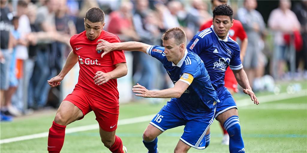 Vor Westfalenliga-Kracher: Wacker-Kapitän Moritz Budde tippt am Flughafen in Kroatien den Meister Wackers Kapitän Moritz Budde hat vor dem Top-Spiel gegen Bövinghausen gesagt, von wem er glaubt, dass er Meister wird.