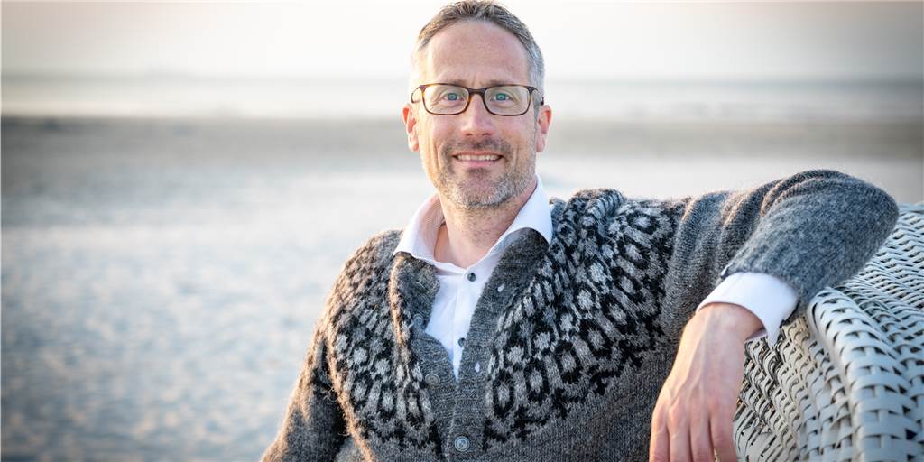 Der neue Bürgermeister einer Nordsee-Insel kommt aus Castrop-Rauxel Patrick Kösters wird Bürgermeister der Nordsee-Insel Spiekeroog. Aufgewachsen ist er in Castrop-Rauxel.